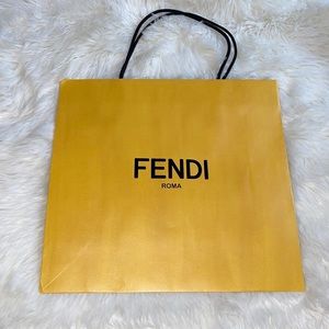 Fendi - store bag